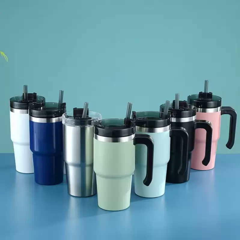 steel tumbler with lid