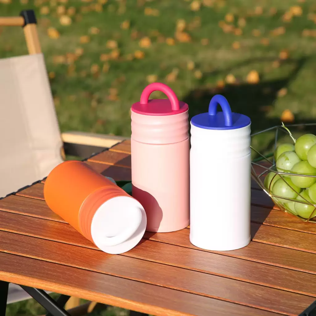 color travel sport water bottle with storage