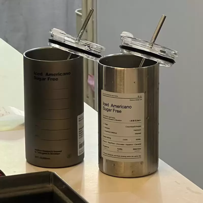 custom reusable cups with lids and straws