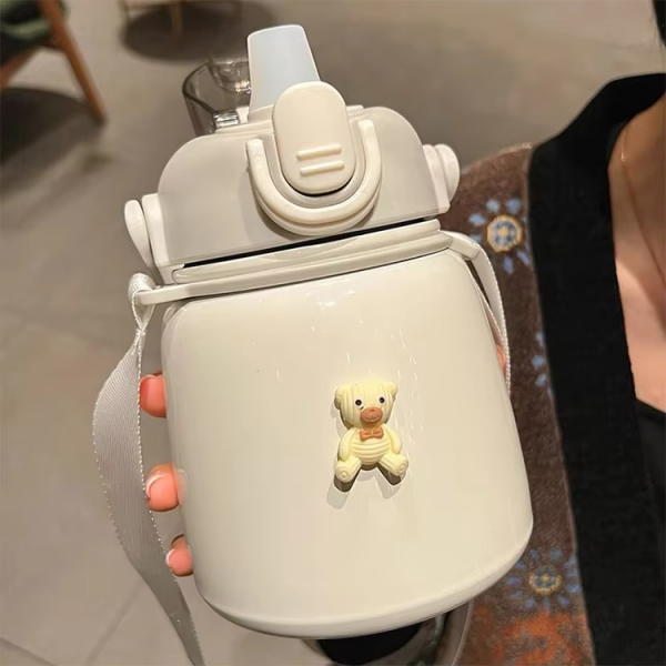 子供用ストロー付き断熱水筒
