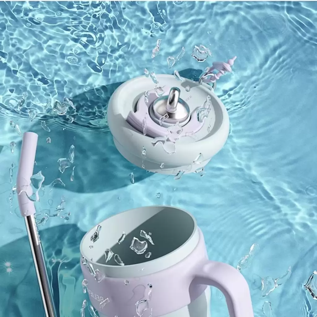 large tumbler with handle and straw